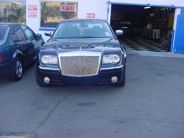Chrysler 300 custom stereo systems #1