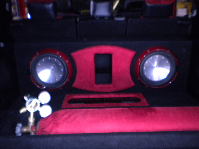 Custom speaker boxes for nissan armada #6