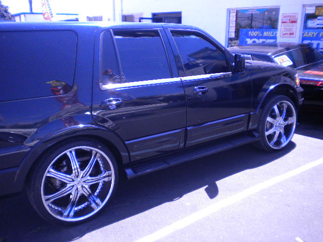 Custom audio installation ford excursion #3